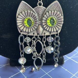 Owl Pendant Necklace vintage retro Silvertone mixed metals green eyes